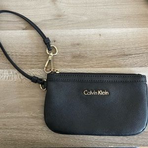 Cavin Klein wristlet